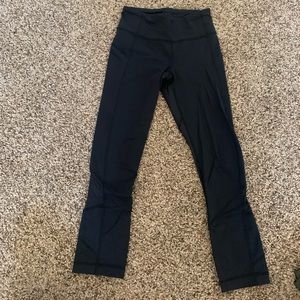 Lululemon Cropped Leggings (with mesh!)